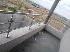Stainless Steel Rails Toughened Glass Stainless Support