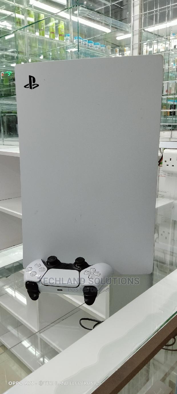 Slightly Used Ps5 Console - thumbnail 3