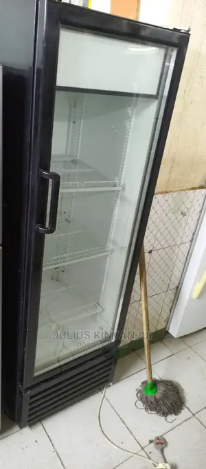 Bottle Chiller Display