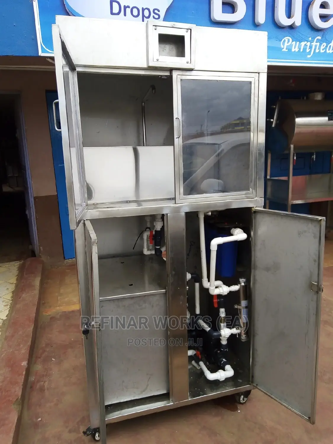 How to Start a Water Vending Refilling Business
