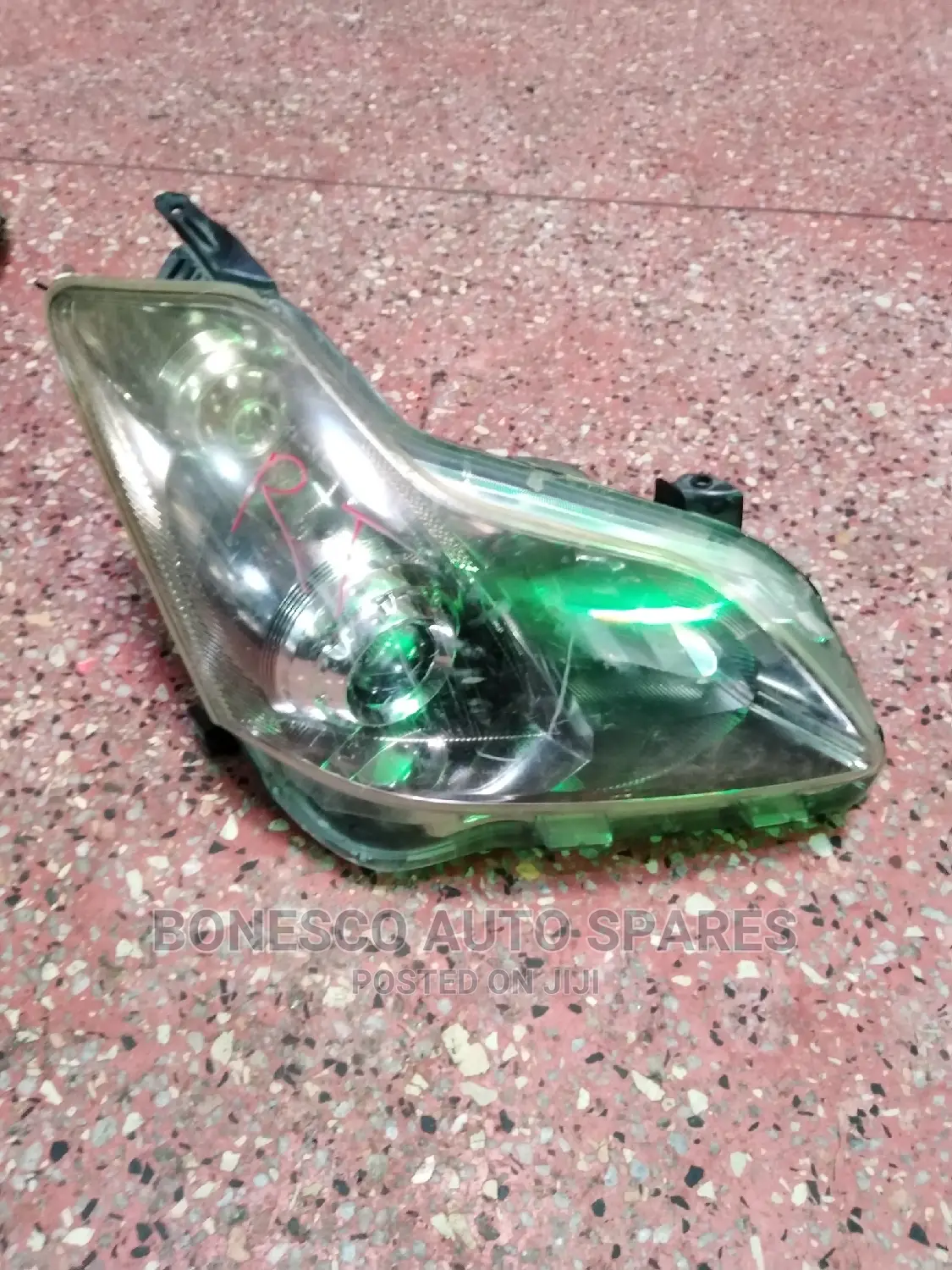 Toyota Blade Xenon Headlight Assembly