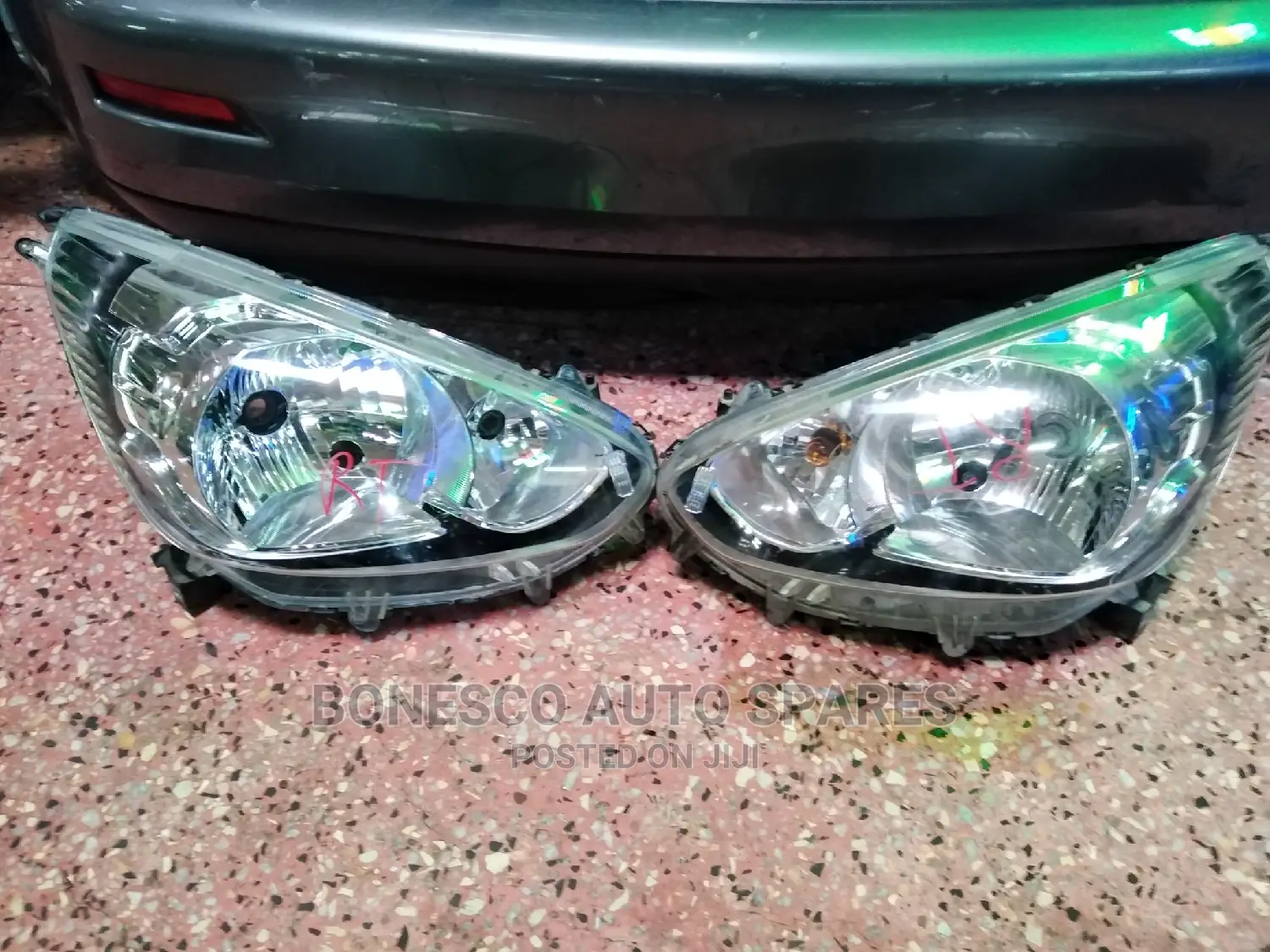 Mitsubishi Mirage Headlights Assembly