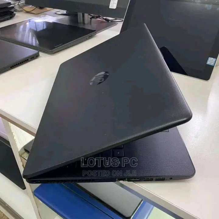 Laptop HP 15-Dw0037wm 4GB Intel Celeron HDD 500GB