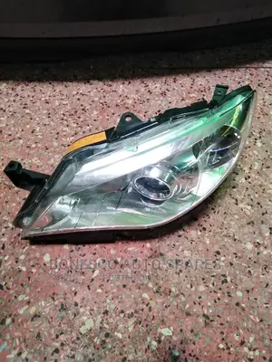 Subaru Impreza N14 ( Clear) Xenon Headlight Assembly