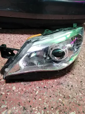 Subaru Impreza N14 ( Clear) Xenon Headlight Assembly