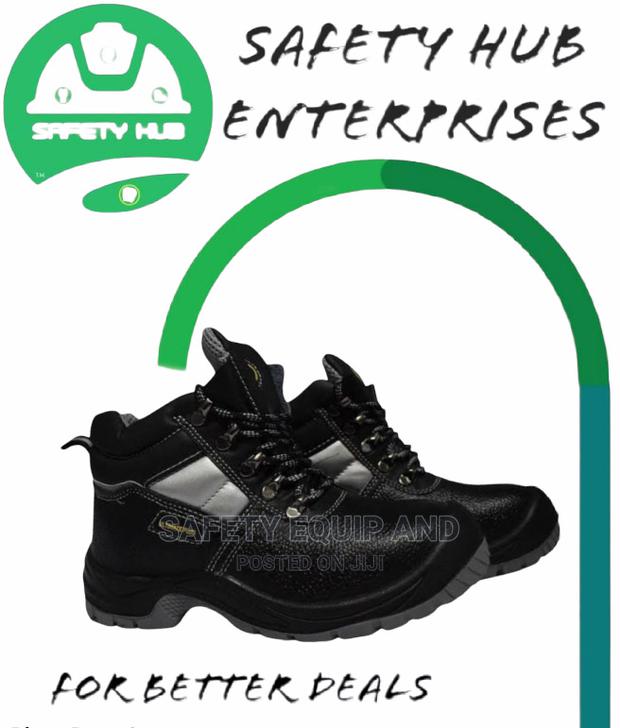 Performance Vaultex Footwear Anti Steel Safety Boots