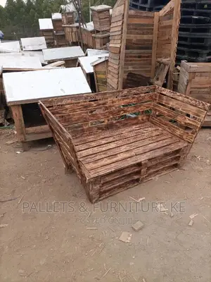 Pallet Sofa