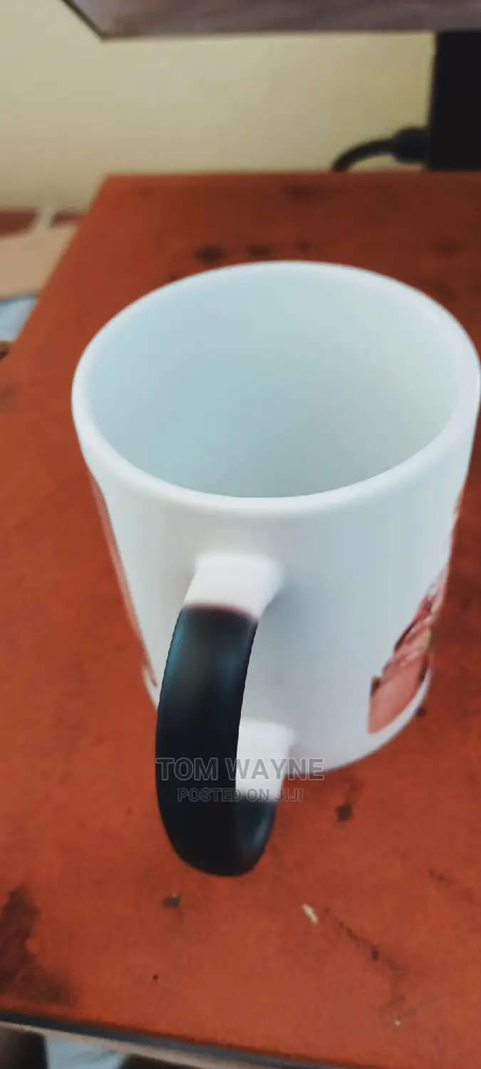 Magic Colour Changing Cup