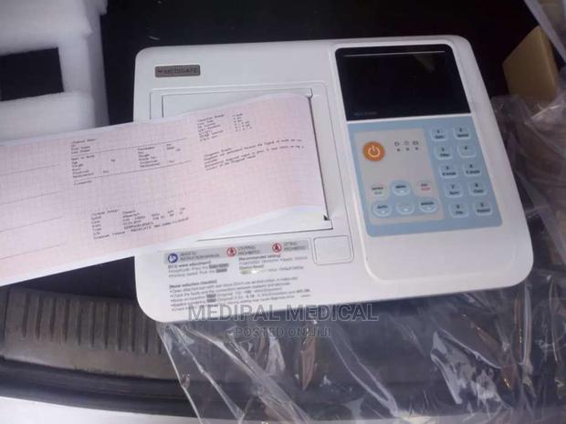 6 Channels ECG Machine - main view