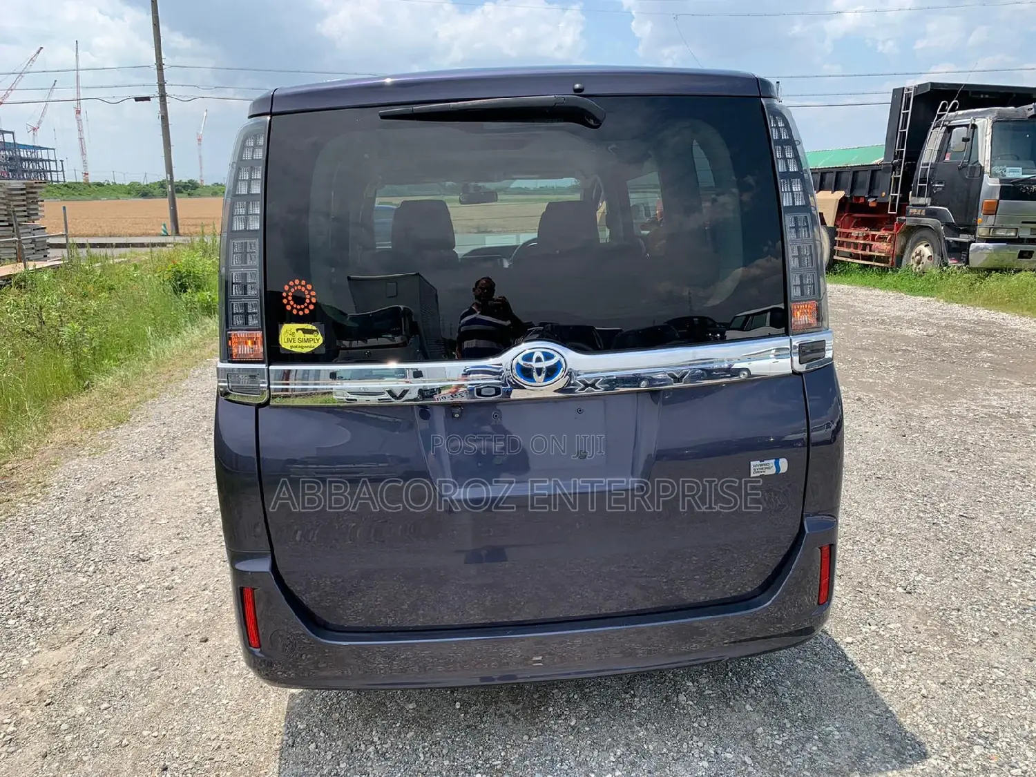 Toyota Voxy 2015 Purple