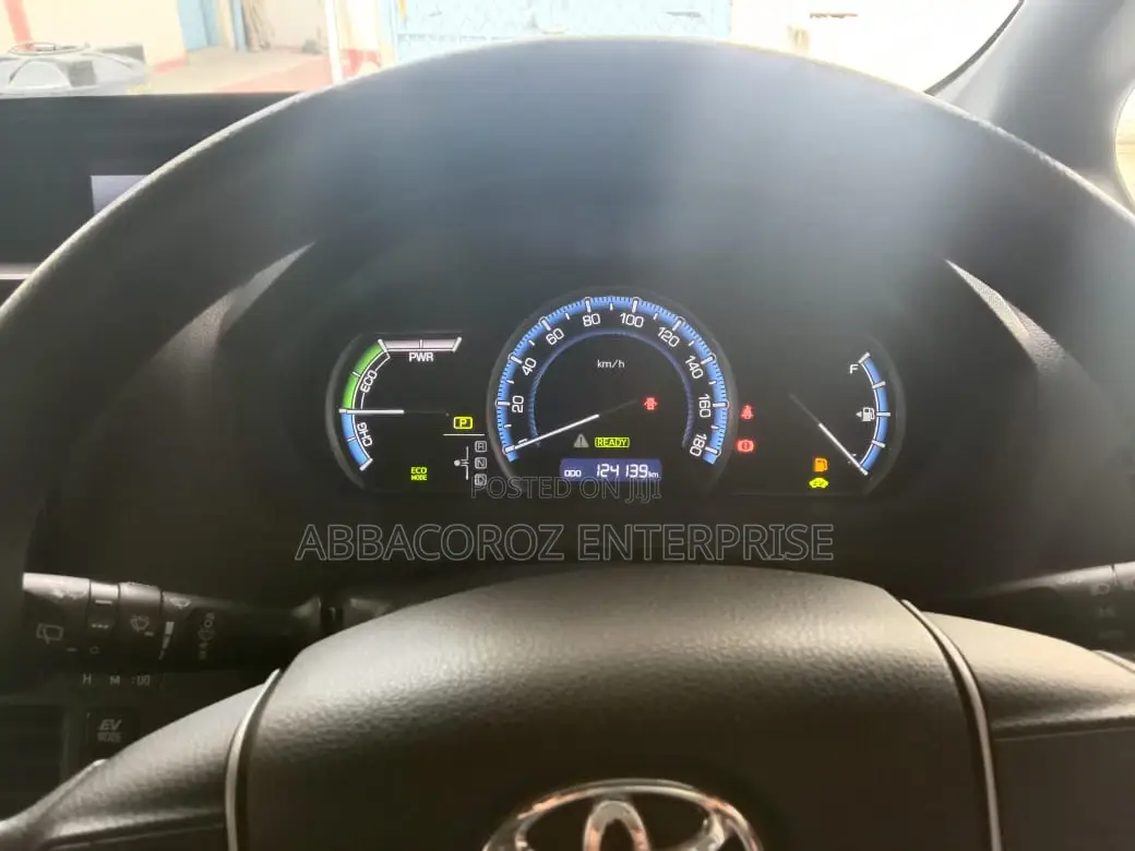 Toyota Voxy 2015 Purple