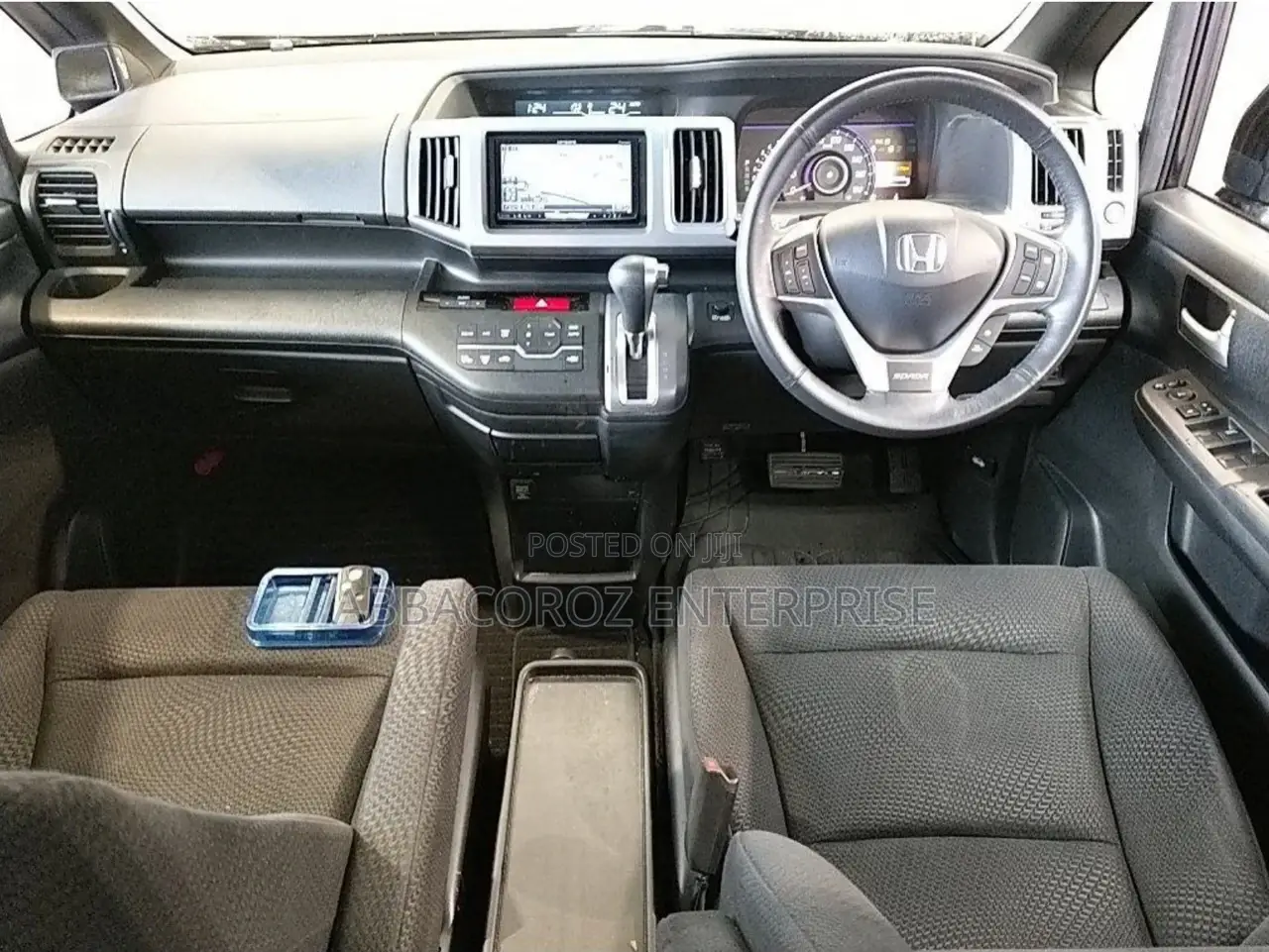Toyota Voxy 2015 Purple