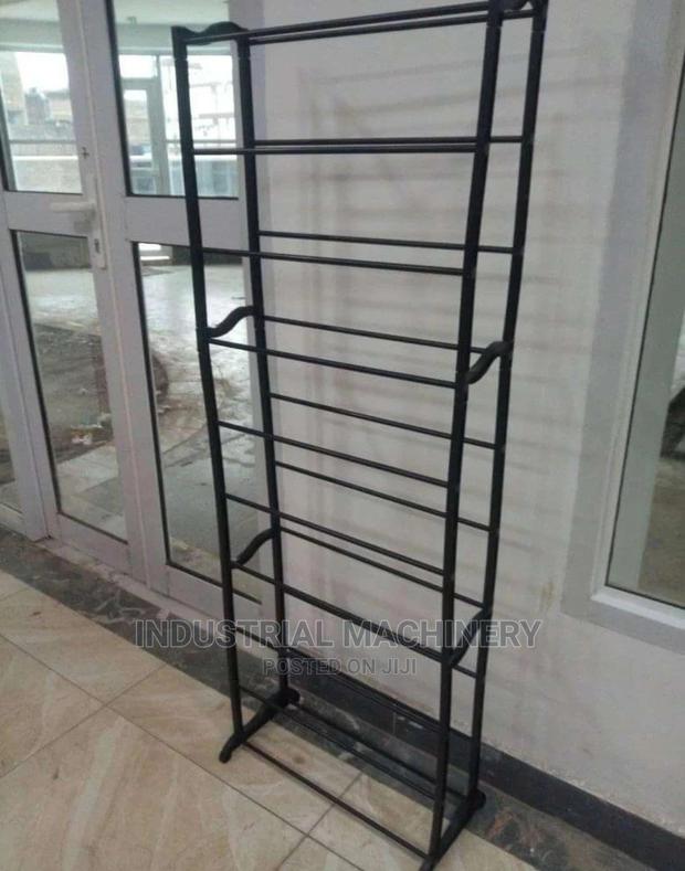 An Affordable Shoe Rack