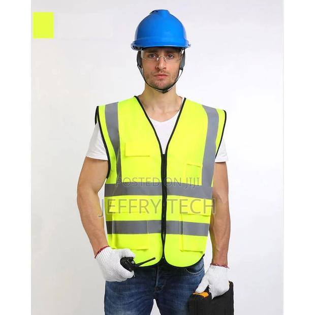 High Visibility Reflective Vest Yellow - thumbnail 3