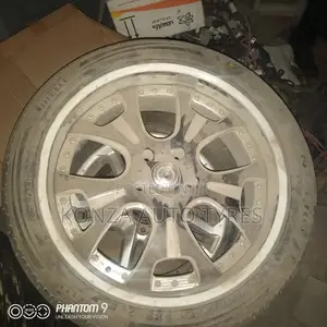 Toyota V8 Sport Rims Size 22