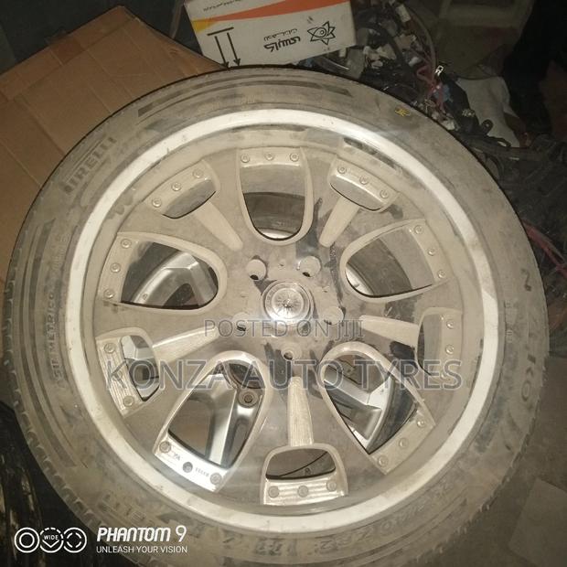 Toyota V8 Sport Rims Size 22