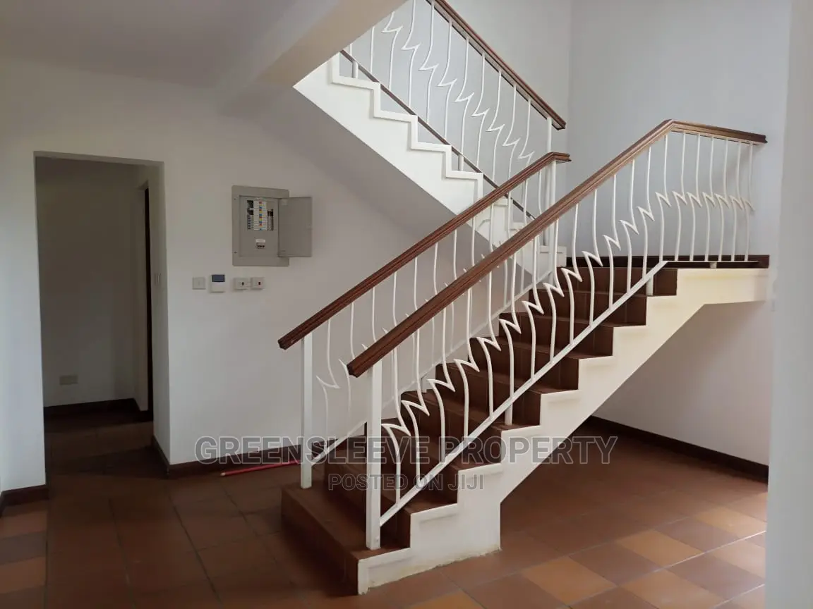 5bdrm Townhouse in Karen for Rent
