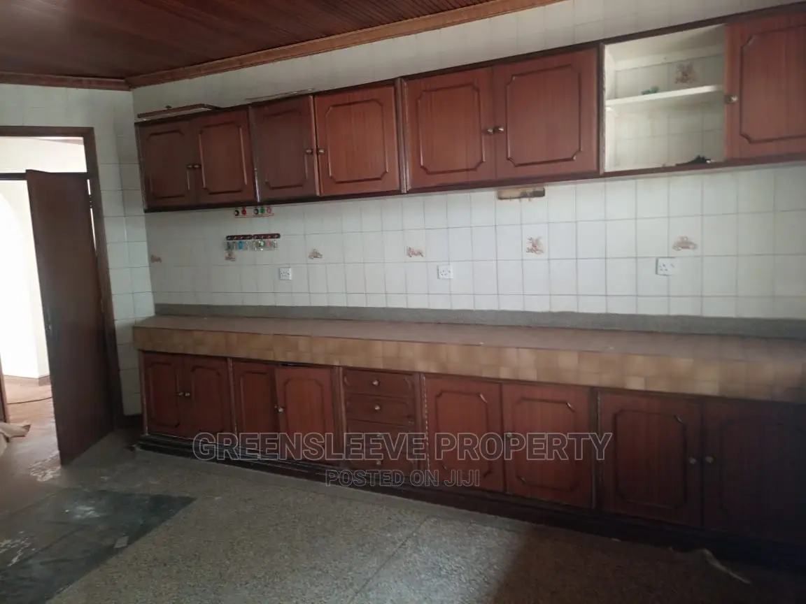 4bdrm Bungalow in Karen for Rent
