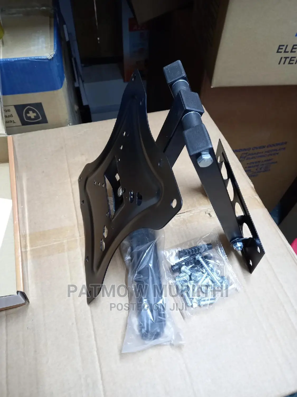 Universal TV Wall Mount