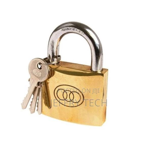 Tri Circle Padlock - Size 38mm NO 264 3 Keys - main view