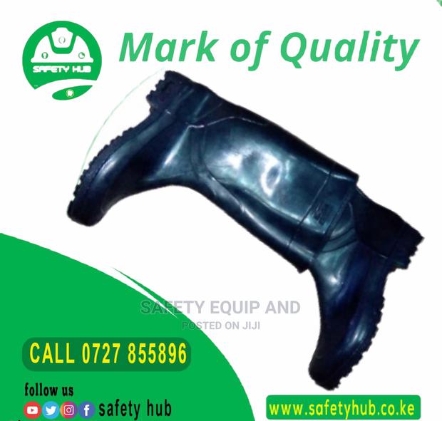 Kenya's Sandak Gumboots for Safety - main view