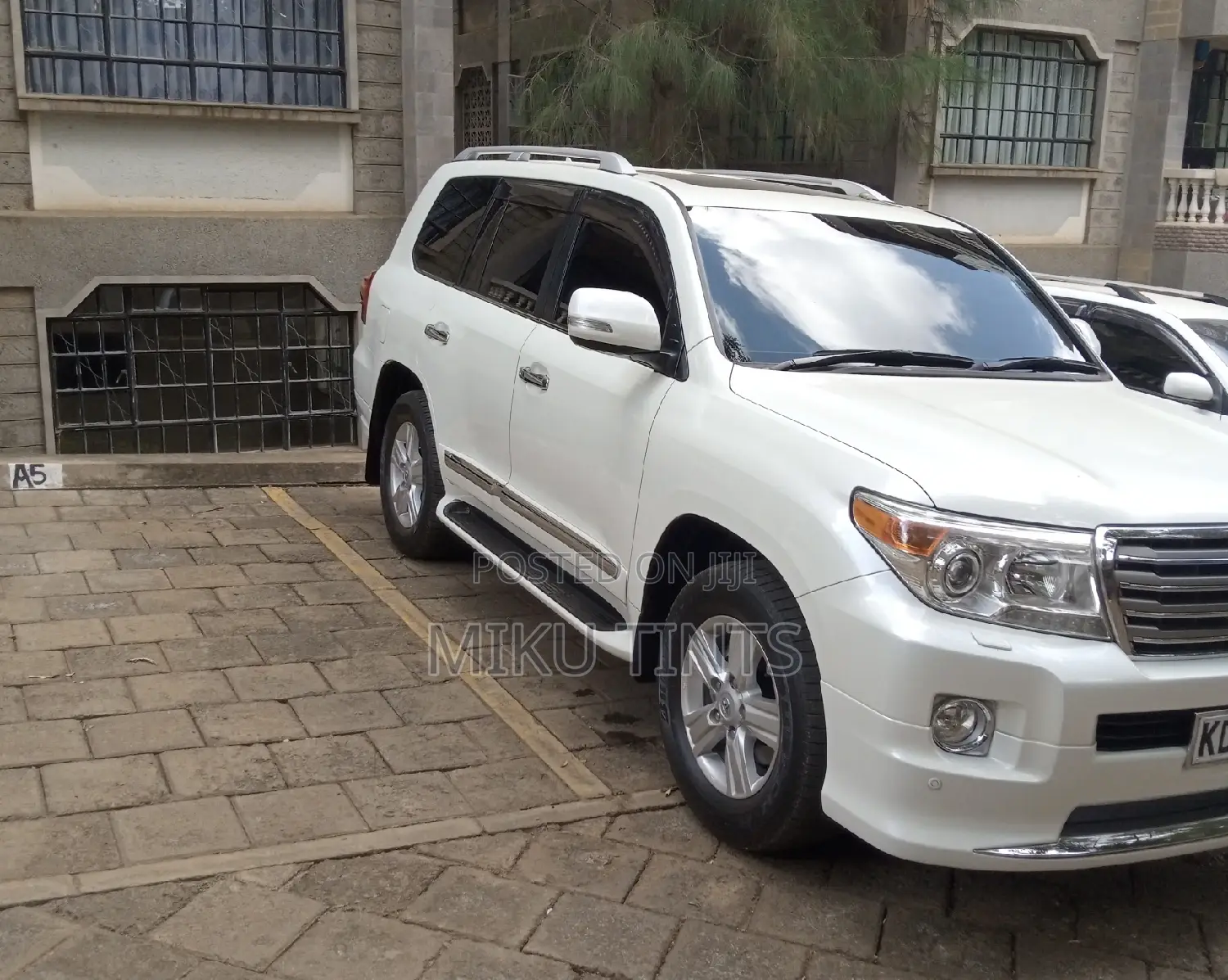 Llumar/3m Car Tinting