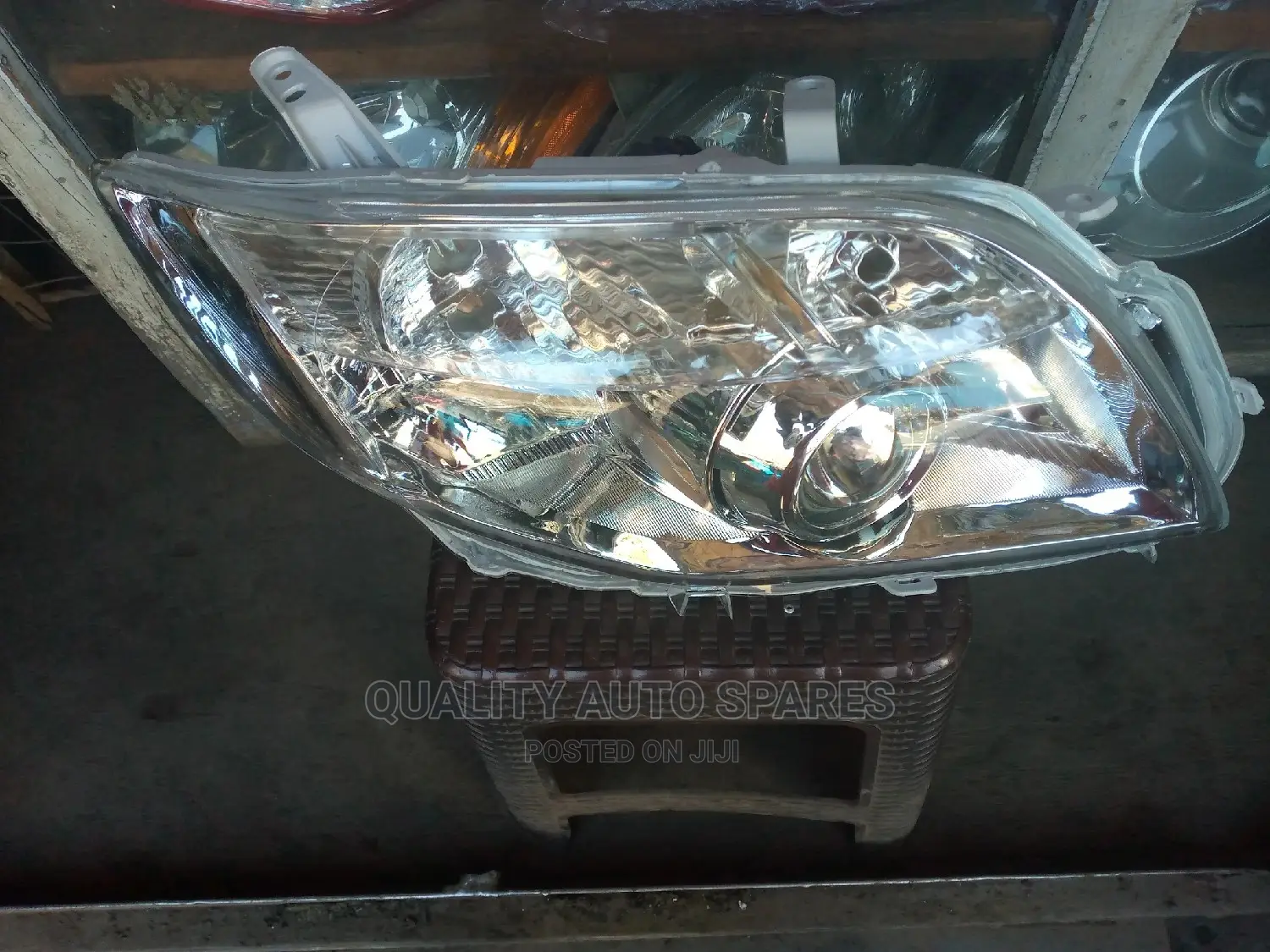 Headlight Toyota Fielder/Axio (Xenon) Each At