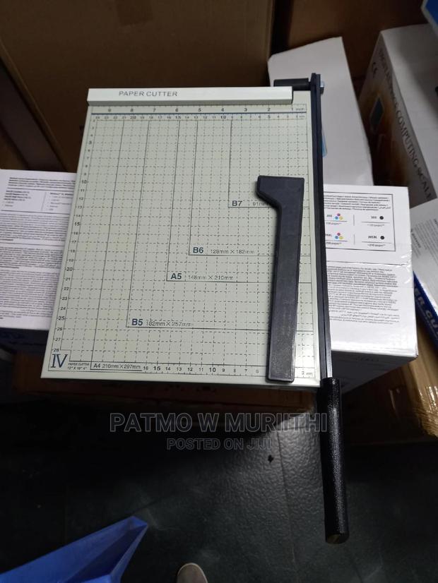 Paper Cutter