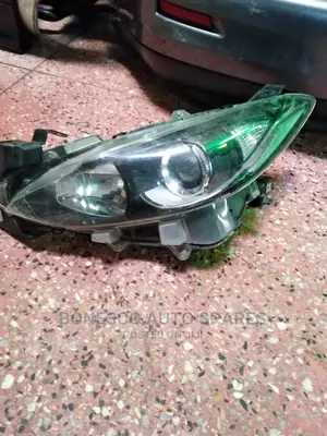 Mazd Axela 2013/14/15 Model Nonxenon Headlights Assembly