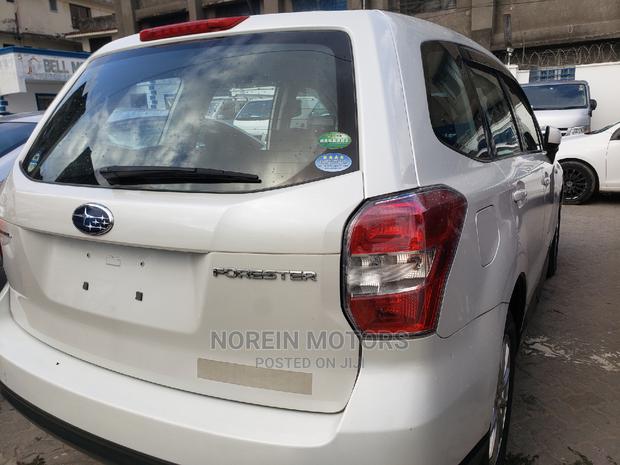 Subaru Forester 2014 White - thumbnail 4