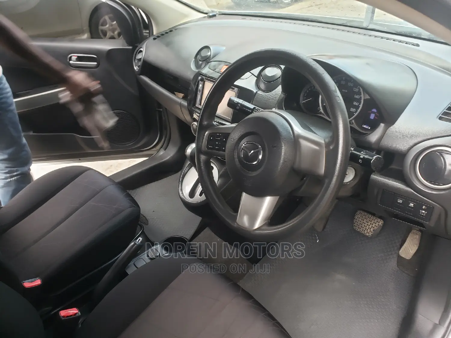Mazda Demio 2013 Gray
