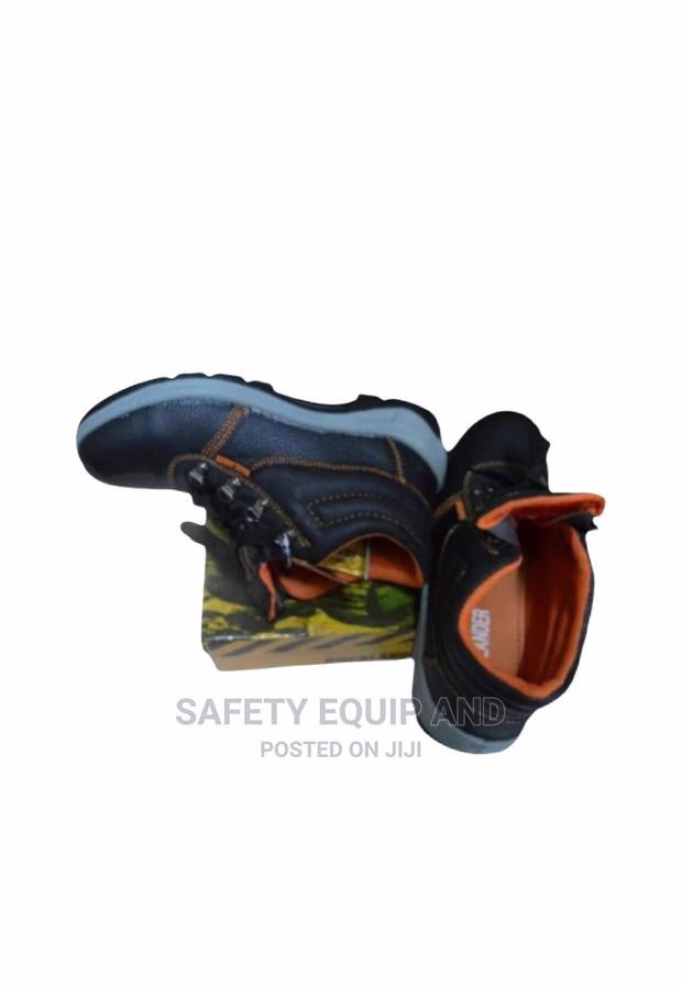 Best Price Footwear (Rocklander)