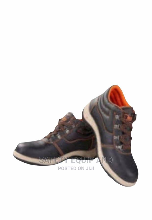 Nairobi's Rocklander Footwear for Safety