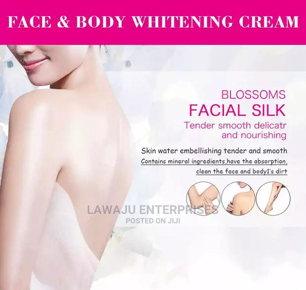 Face Body Whitening Cream - thumbnail 10
