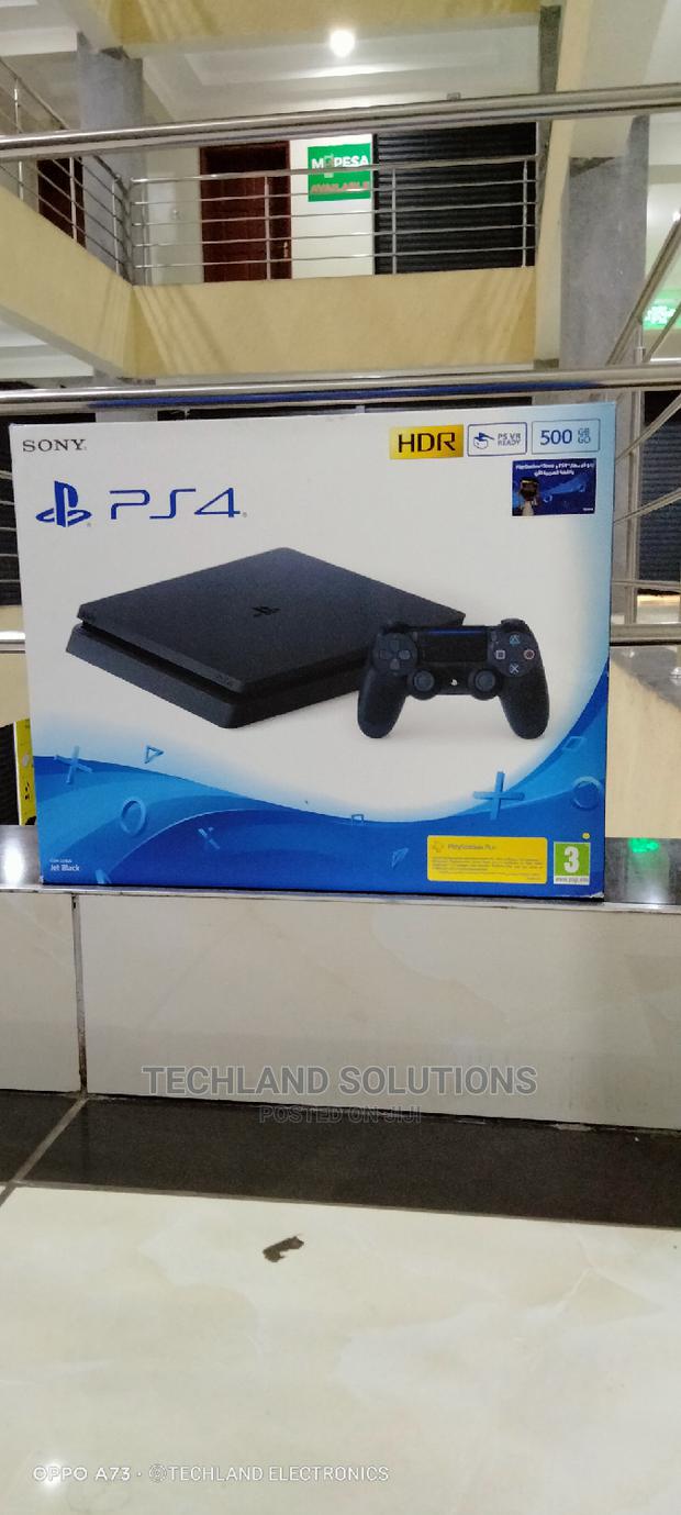 New Ps4 Slim - thumbnail 2