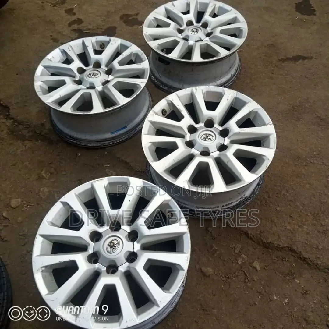 Prado Newshape Original Rims 18 Inch Set
