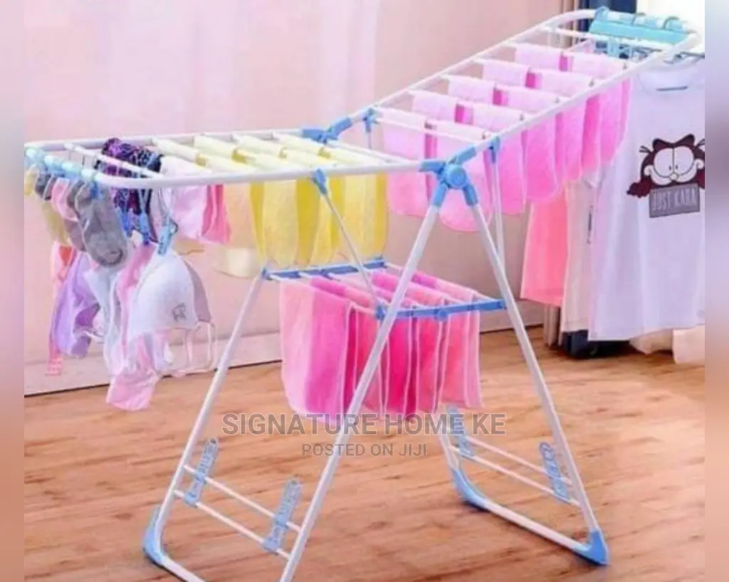 Portable Clothes Hanging Rack