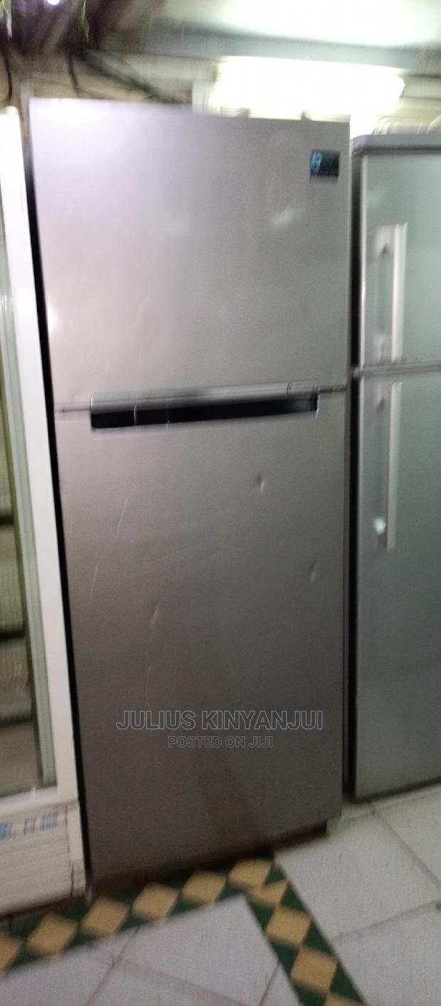 Twin Cooling Double Door Fridge - thumbnail 2