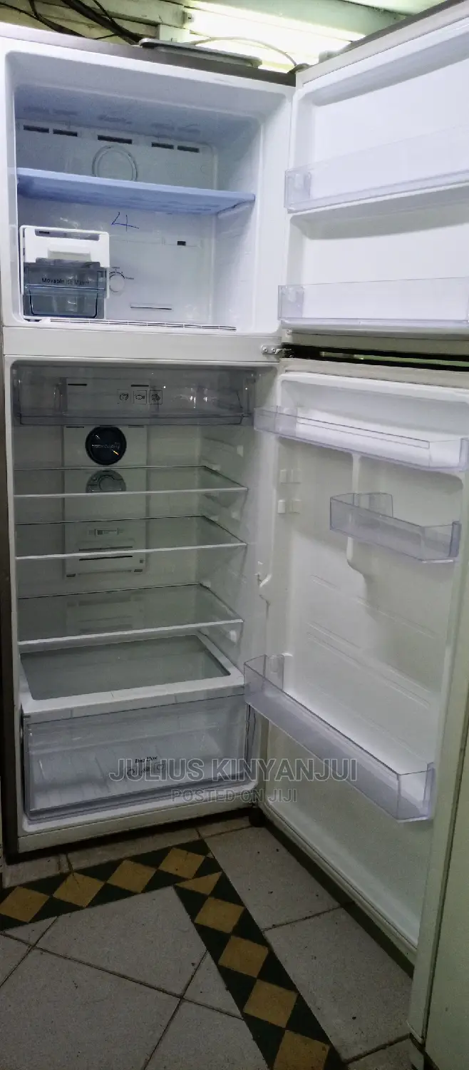 Twin Cooling Double Door Fridge