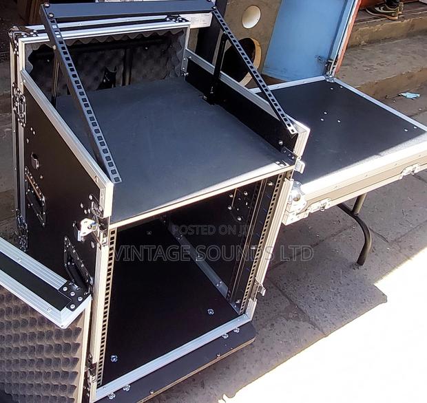 12units Flight Case Amplifier Mounting Rack - main view