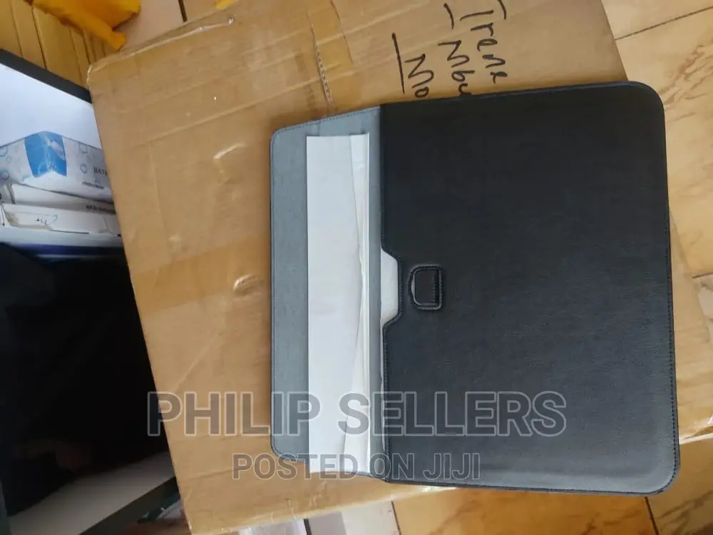 13 Inch PU Leather Laptop Sleeve Bag With Stand Function