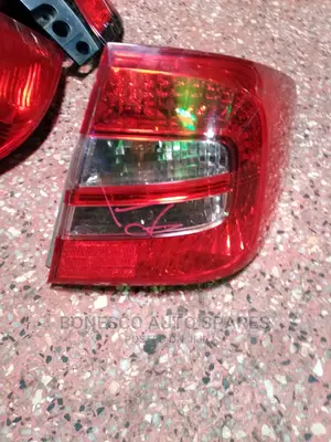 Premio 2005 Taillight /Backlight /Rearlight Assembly