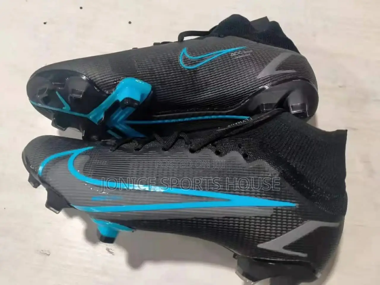 Unique Sports Shoes