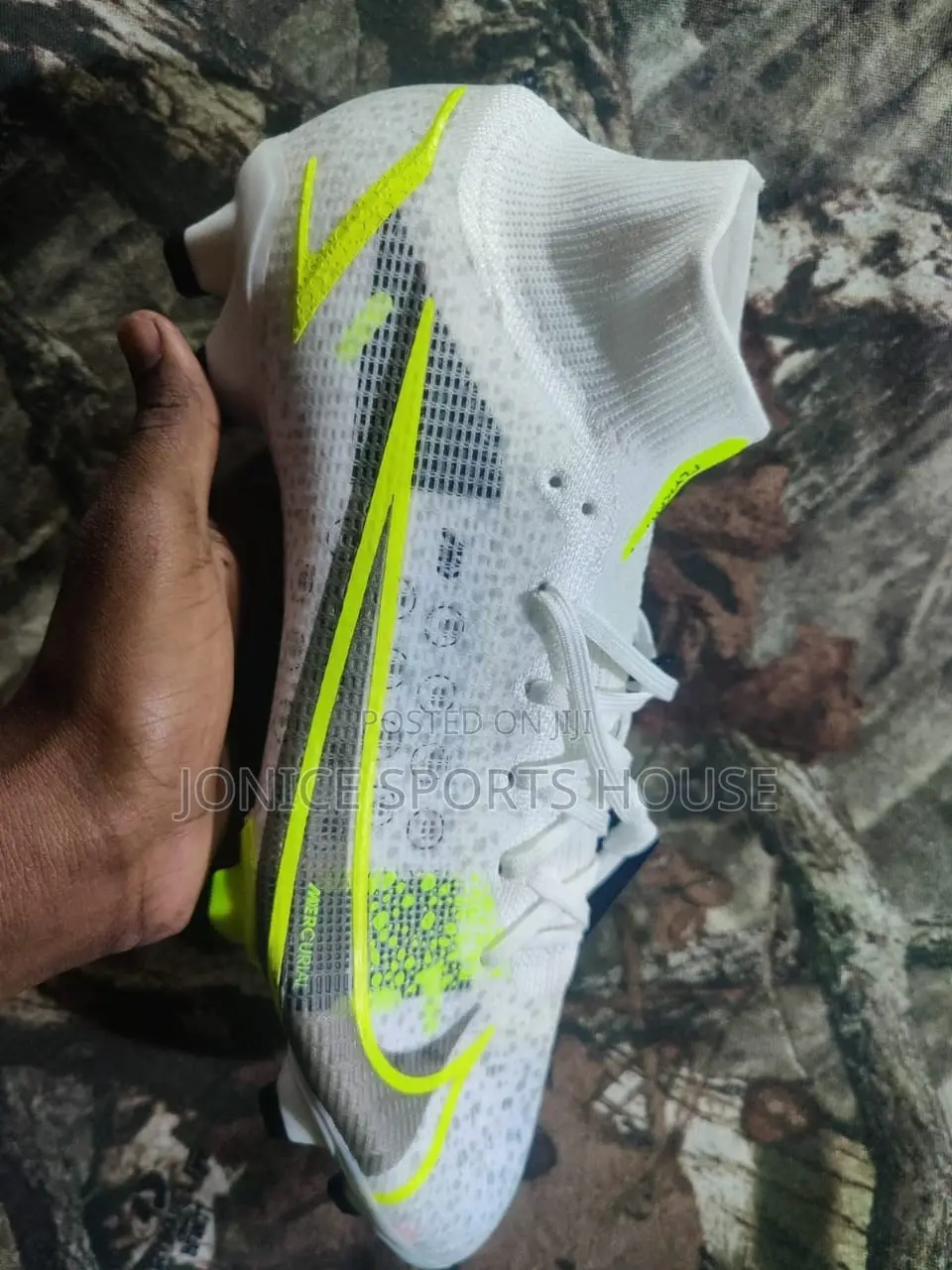 Unique Sports Shoes