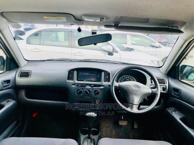 Nissan Serena 2013 Silver - thumbnail 4