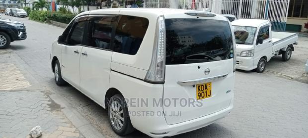 Nissan Serena 2013 Silver - thumbnail 7