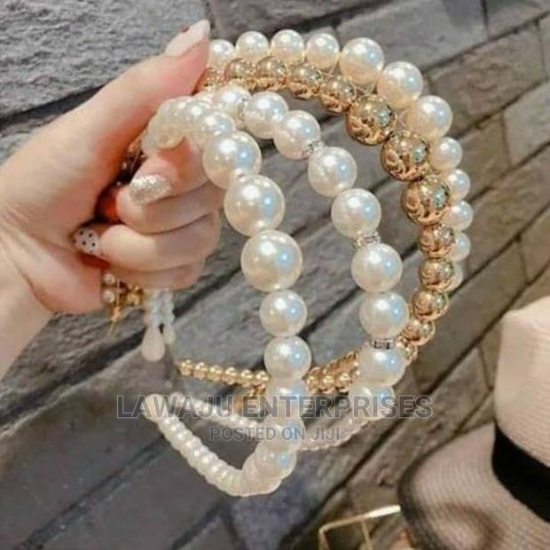 Pearl Headband - main view