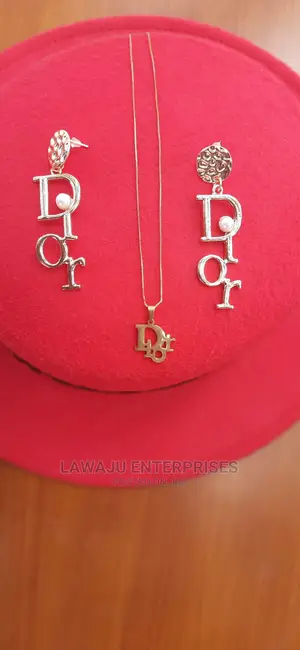 Necklace Earrings Set