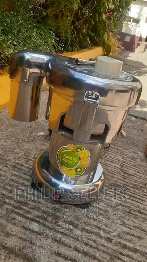 Extractor 370W Commercial Juice Extractor 176lbs/Hr Capacit