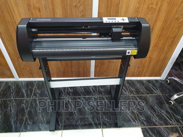 Heavy-Duty Commercial Contour Cutting Vinyl Plotters - thumbnail 2